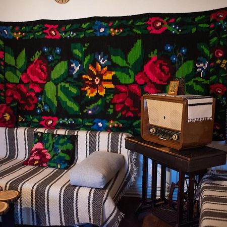 Отель Casa Strabunicului Partestii de Sus  Экстерьер фото