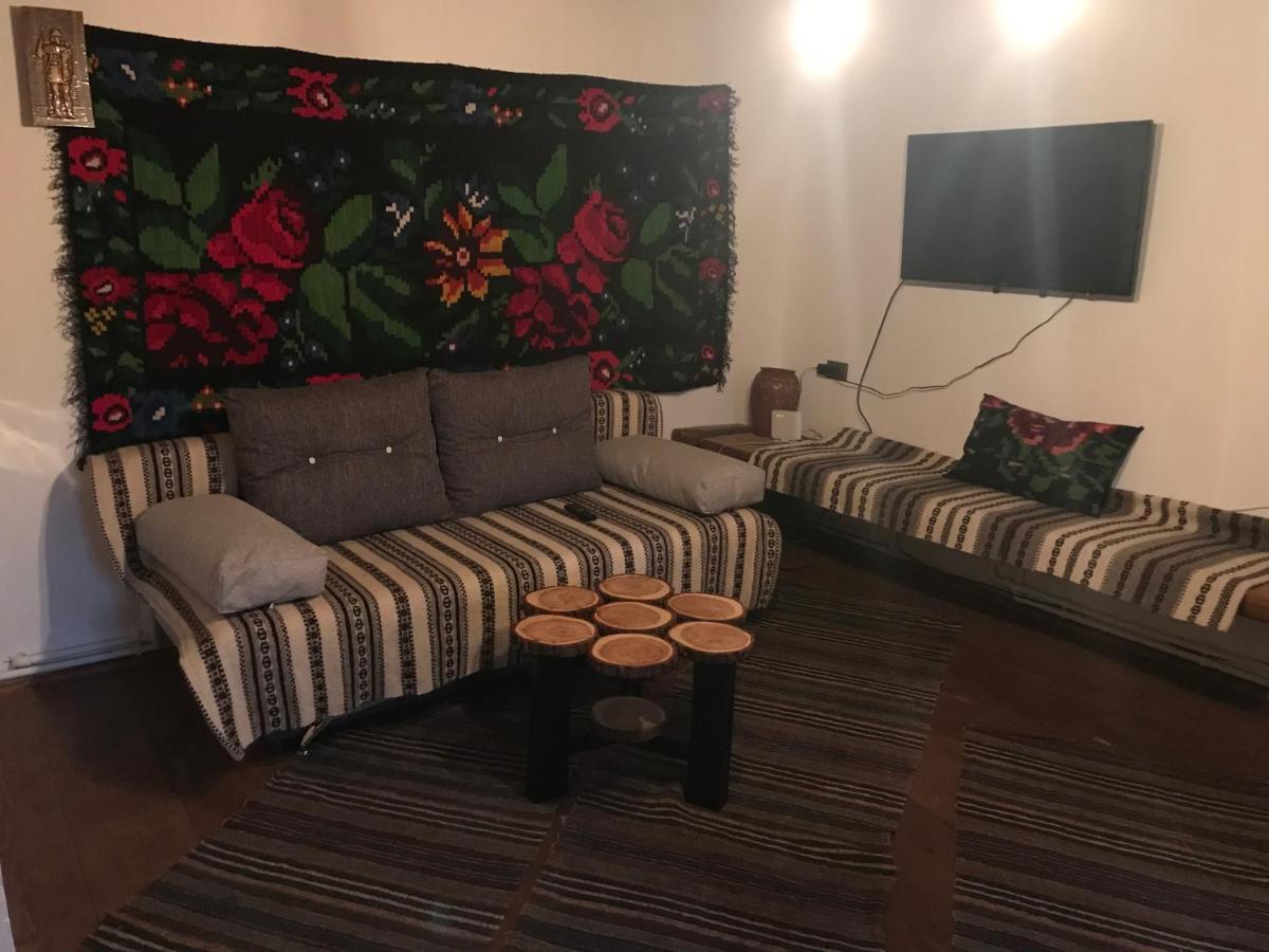Отель Casa Strabunicului Partestii de Sus  Экстерьер фото